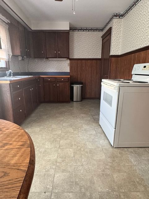 Tiny photo for 500 1st Avenue, Mendota, IL 61342 (MLS # 12693707)