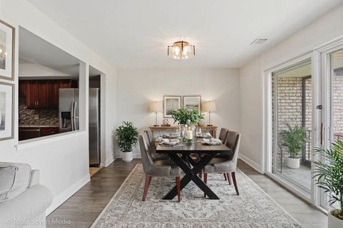 Tiny photo for 15700 Brassie Court #2S, Orland Park, IL 60462 (MLS # 12596033)