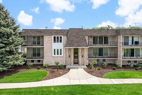 Photo of 15700 Brassie Court #2S, Orland Park, IL 60462 (MLS # 12596033)