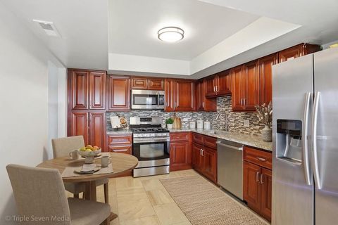 Tiny photo for 15700 Brassie Court #2S, Orland Park, IL 60462 (MLS # 12596033)