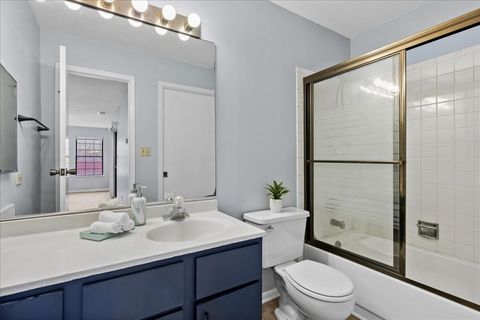 Tiny photo for 1911 N Hicks Road #103, Palatine, IL 60074 (MLS # 12585990)