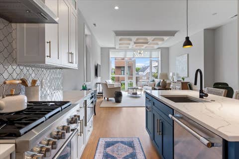Tiny photo for 938 N Winchester Avenue #3, Chicago, IL 60622 (MLS # 12672550)