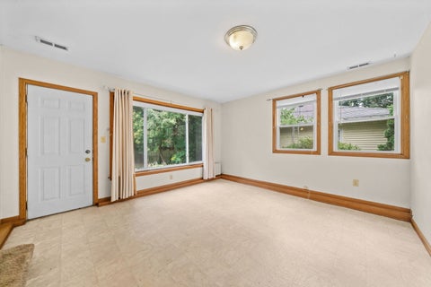 Tiny photo for 915 W Lincoln Avenue, Belvidere, IL 61008 (MLS # 12755781)