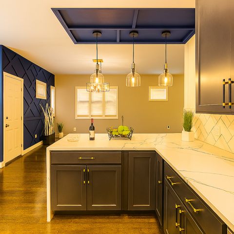 Tiny photo for 949 N Lockwood Avenue, Chicago, IL 60651 (MLS # 12505887)