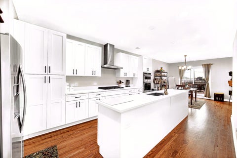 Tiny photo for 3541 S Prairie Avenue #4, Chicago, IL 60653 (MLS # 12762308)