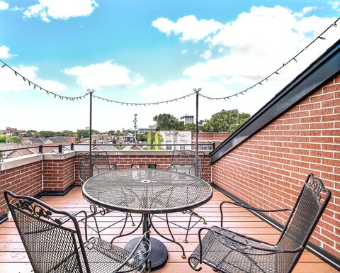 Tiny photo for 3541 S Prairie Avenue #4, Chicago, IL 60653 (MLS # 12762308)