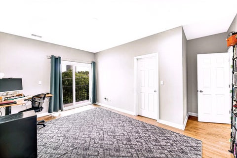 Tiny photo for 3541 S Prairie Avenue #4, Chicago, IL 60653 (MLS # 12762308)