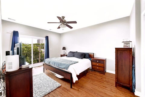 Tiny photo for 3541 S Prairie Avenue #4, Chicago, IL 60653 (MLS # 12762308)