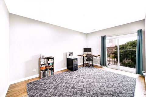 Tiny photo for 3541 S Prairie Avenue #4, Chicago, IL 60653 (MLS # 12762308)