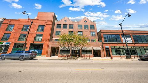 Photo of 2733 N Lincoln Avenue #A, Chicago, IL 60614 (MLS # 12647801)