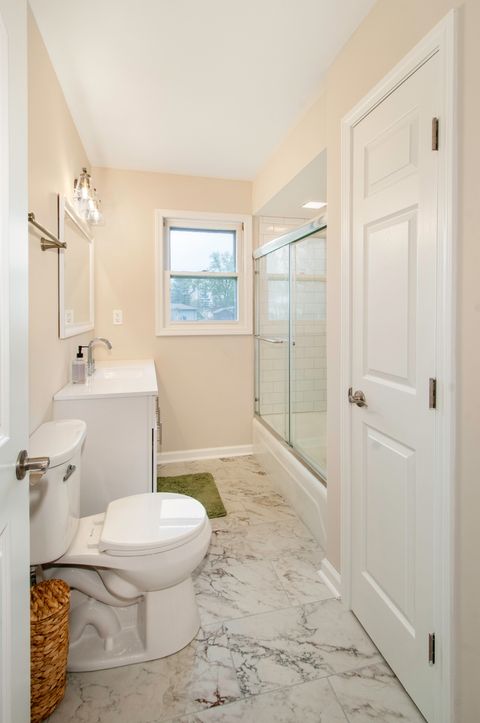 Tiny photo for 931 Regent Street, New Lenox, IL 60451 (MLS # 12624471)