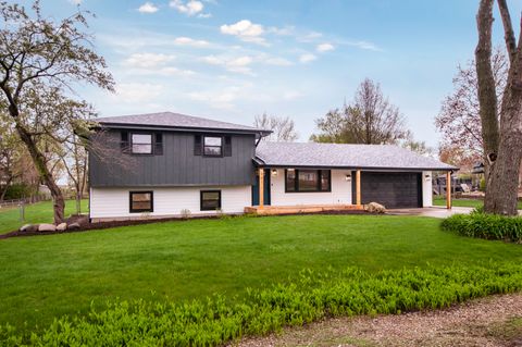 Photo of 931 Regent Street, New Lenox, IL 60451 (MLS # 12624471)