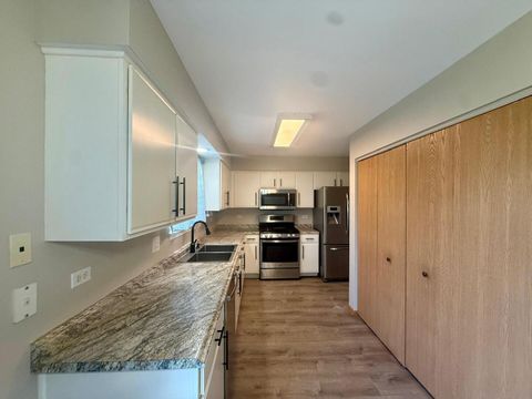 Tiny photo for 2477 Smithfield Court, Aurora, IL 60503 (MLS # 12524439)