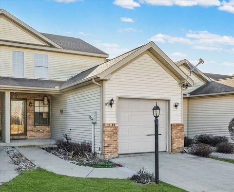 Tiny photo for 3725 Boulder Ridge Drive #E, Champaign, IL 61822 (MLS # 12540036)