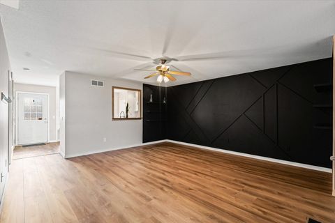 Tiny photo for 3725 Boulder Ridge Drive #E, Champaign, IL 61822 (MLS # 12540036)