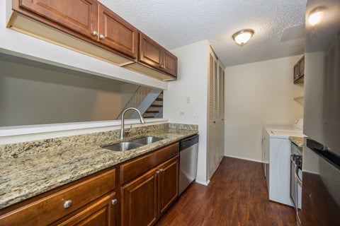 Tiny photo for 1257 Pearl Avenue #C, Glendale Heights, IL 60139 (MLS # 12769307)