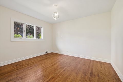 Tiny photo for 522 W Council Trail, Mount Prospect, IL 60056 (MLS # 12490136)
