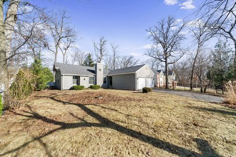 Tiny photo for 586 Holiday Drive, Lake Holiday, IL 60552 (MLS # 12586829)