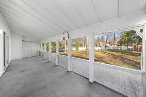 Tiny photo for 586 Holiday Drive, Lake Holiday, IL 60552 (MLS # 12586829)