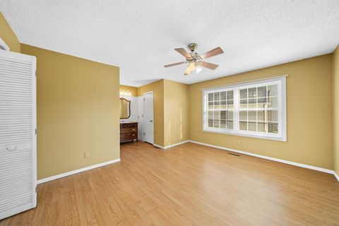 Tiny photo for 586 Holiday Drive, Lake Holiday, IL 60552 (MLS # 12586829)