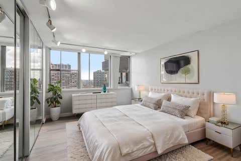 Tiny photo for 6301 N Sheridan Road #24E, Chicago, IL 60660 (MLS # 12689824)