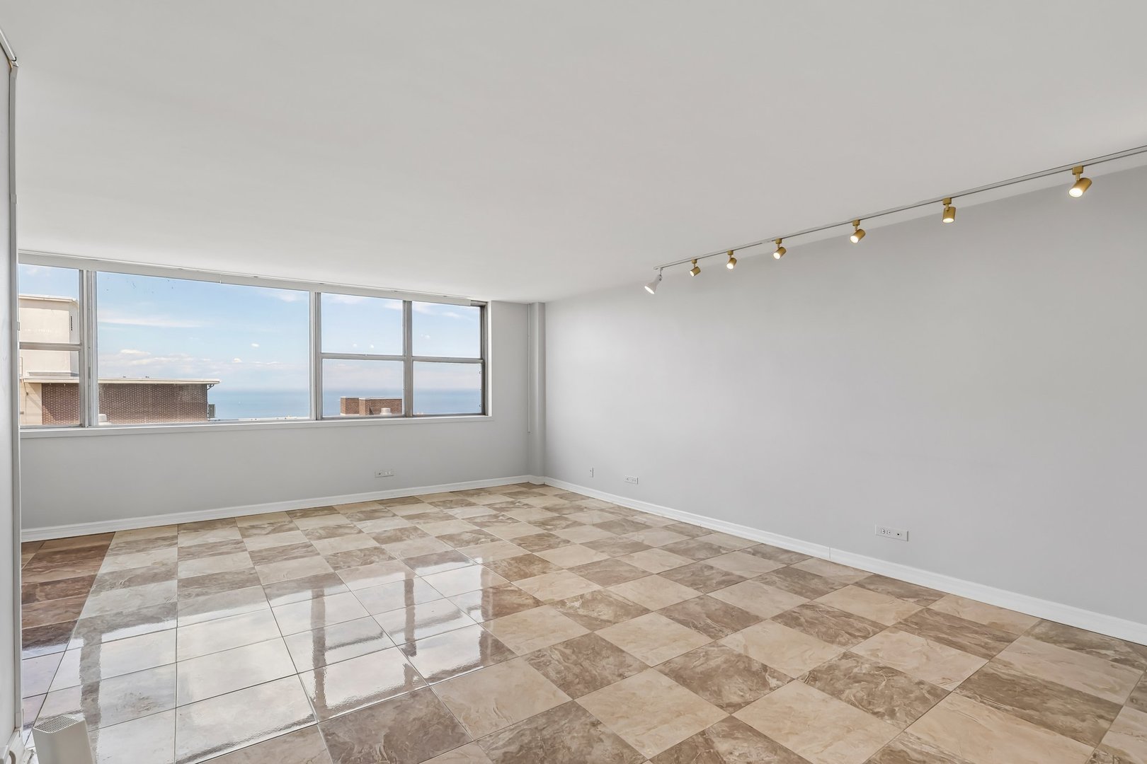 6301 N Sheridan Road 24E