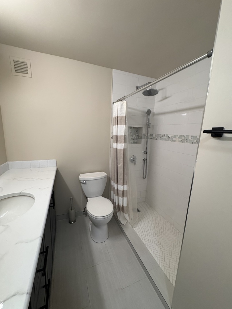 30 E Huron Street 1308