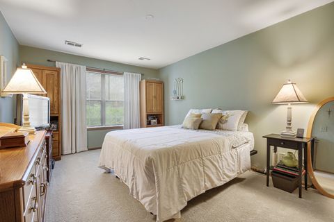 Tiny photo for 2936 Heatherwood Drive #19081, Schaumburg, IL 60194 (MLS # 12647160)