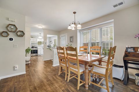 Tiny photo for 2936 Heatherwood Drive #19081, Schaumburg, IL 60194 (MLS # 12647160)