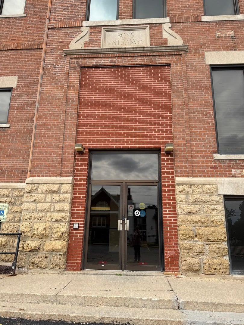 773 W Lincoln Boulevard