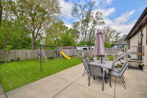 Tiny photo for 7604 Eleanor Place, Willowbrook, IL 60527 (MLS # 12590026)