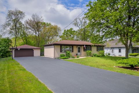 Tiny photo for 7604 Eleanor Place, Willowbrook, IL 60527 (MLS # 12590026)