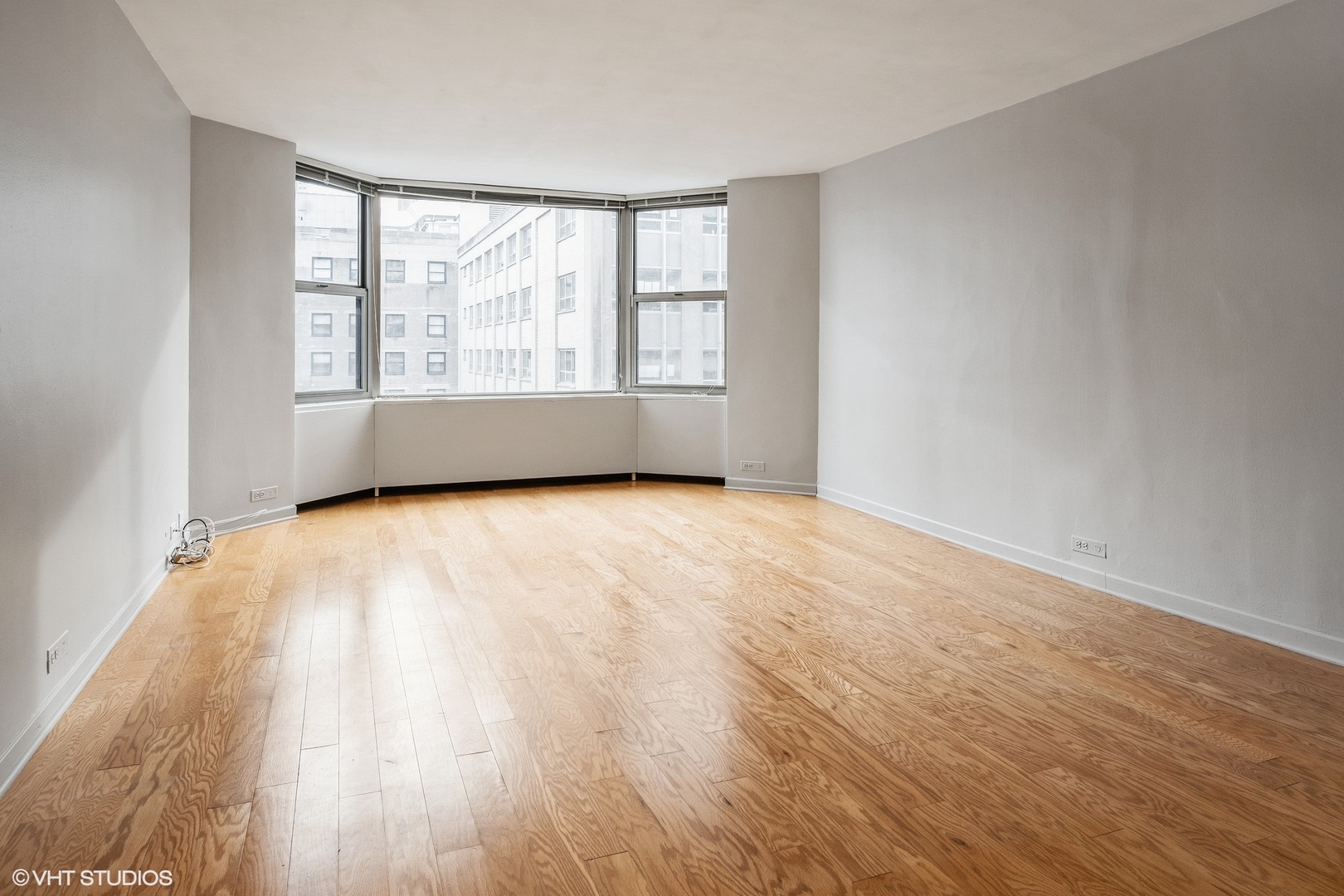 535 N Michigan Avenue 2606