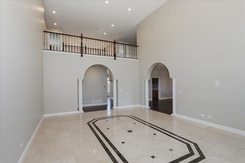 Tiny photo for 5N523 E Lakeview Circle, St. Charles, IL 60175 (MLS # 12570606)