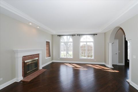 Tiny photo for 5N523 E Lakeview Circle, St. Charles, IL 60175 (MLS # 12570606)