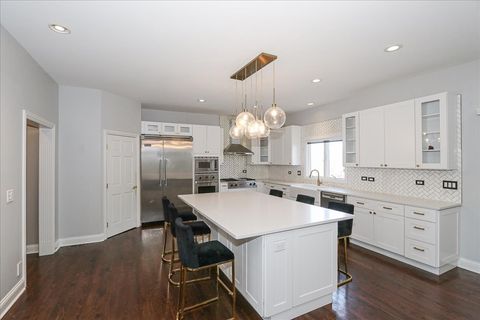 Tiny photo for 5N523 E Lakeview Circle, St. Charles, IL 60175 (MLS # 12570606)