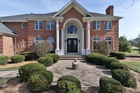 Tiny photo for 5N523 E Lakeview Circle, St. Charles, IL 60175 (MLS # 12570606)