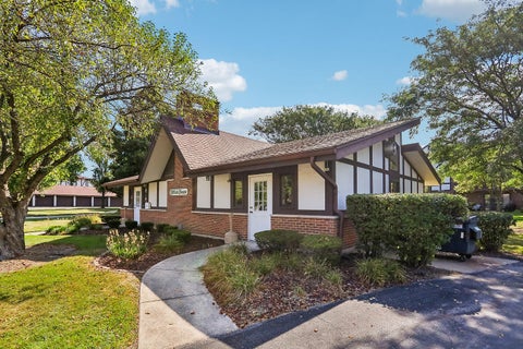 Tiny photo for 11009 S Theresa Circle #2B, Palos Hills, IL 60465 (MLS # 12751224)