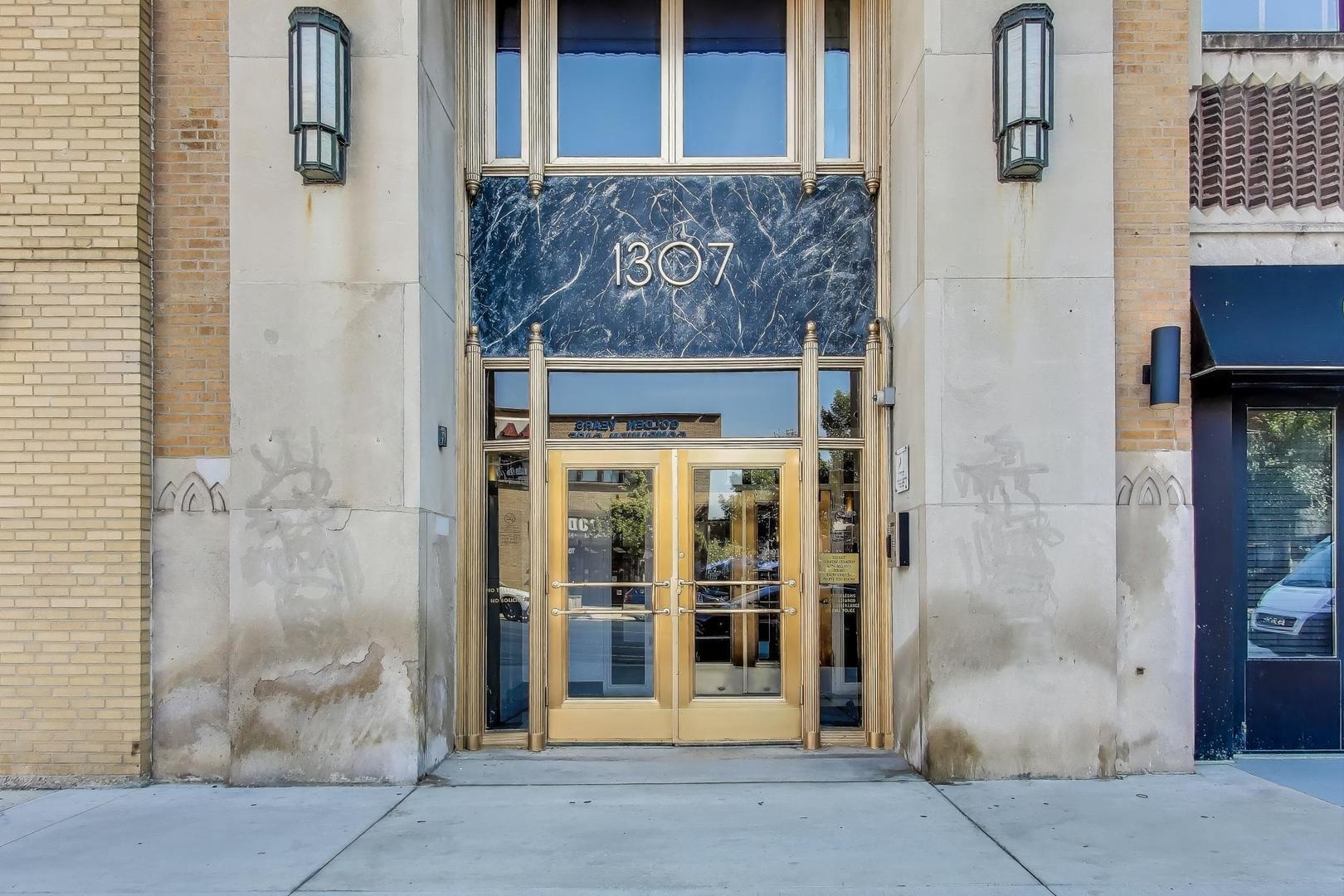 1307 S WABASH Avenue 312