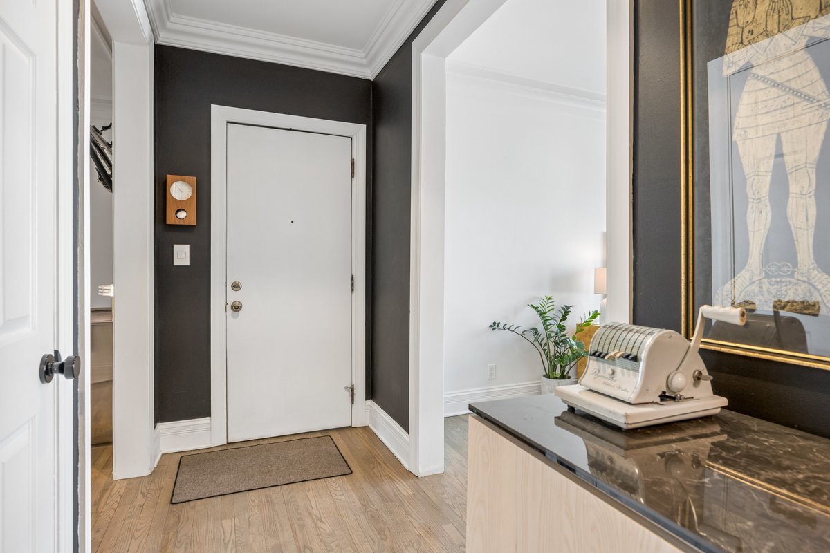 1627 W LAWRENCE Avenue 1