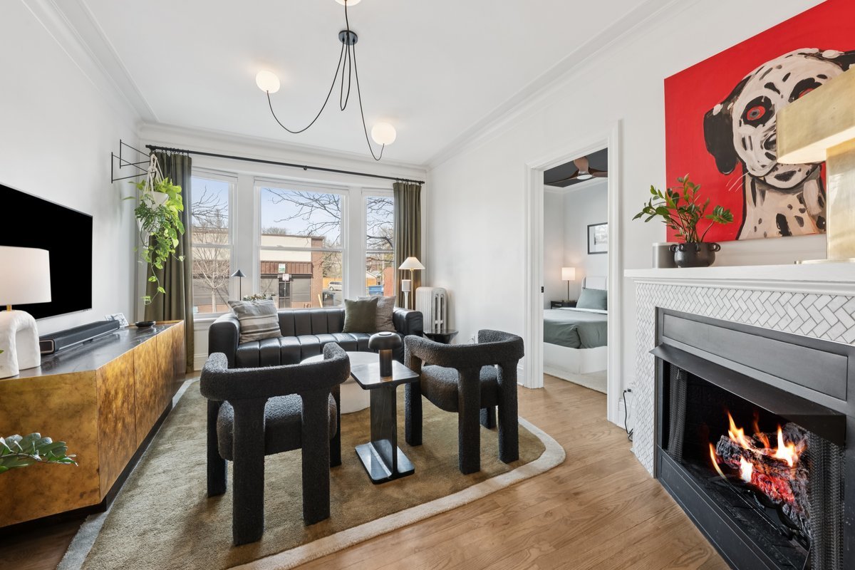 1627 W LAWRENCE Avenue 1