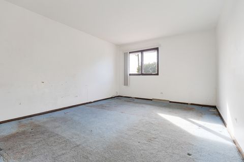 Tiny photo for 16747 Paxton Avenue, South Holland, IL 60473 (MLS # 12503498)