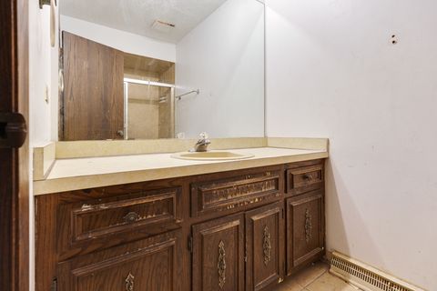 Tiny photo for 16747 Paxton Avenue, South Holland, IL 60473 (MLS # 12503498)