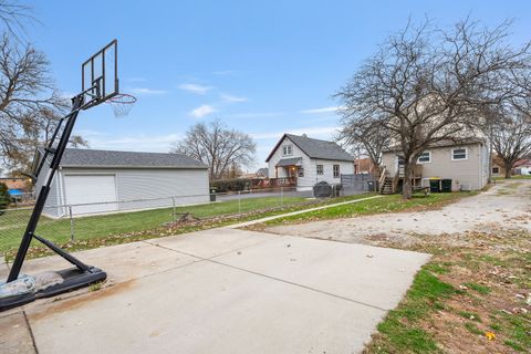 Tiny photo for 9546 S Spaulding Avenue, Evergreen Park, IL 60805 (MLS # 12522901)