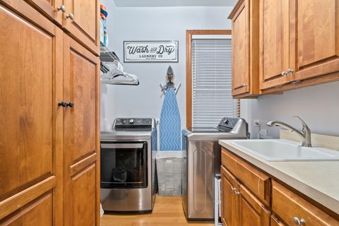 Tiny photo for 9546 S Spaulding Avenue, Evergreen Park, IL 60805 (MLS # 12522901)