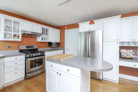 Tiny photo for 2610 Harlstone Drive, Aurora, IL 60502 (MLS # 12449121)
