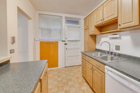 Tiny photo for 7346 Lake Street #2W, River Forest, IL 60305 (MLS # 12529255)