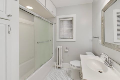 Tiny photo for 7346 Lake Street #2W, River Forest, IL 60305 (MLS # 12529255)