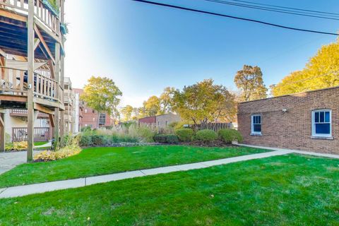 Tiny photo for 7346 Lake Street #2W, River Forest, IL 60305 (MLS # 12529255)