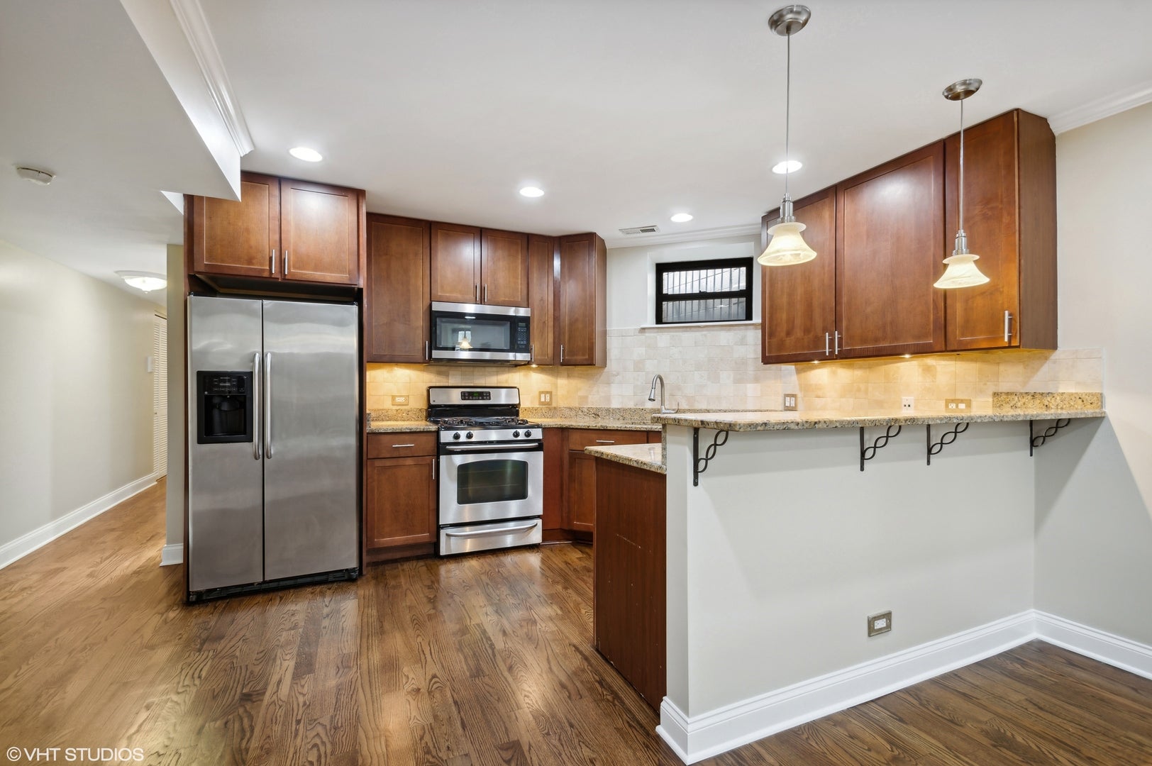929 W Eastwood Avenue GW